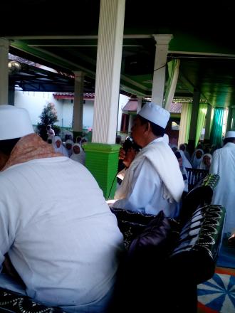 KADES, PERANGKAT DESA DAN KARANG TARUNA BERZIKIR