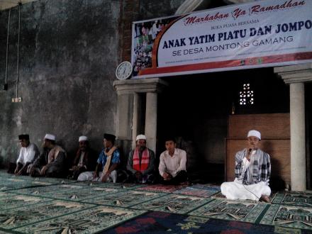 BUKA BERSAMA ANAK YATIM PIATU DAN JOMPO SE-DESA 1437 H
